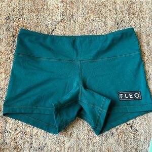 Fleo Shorts
